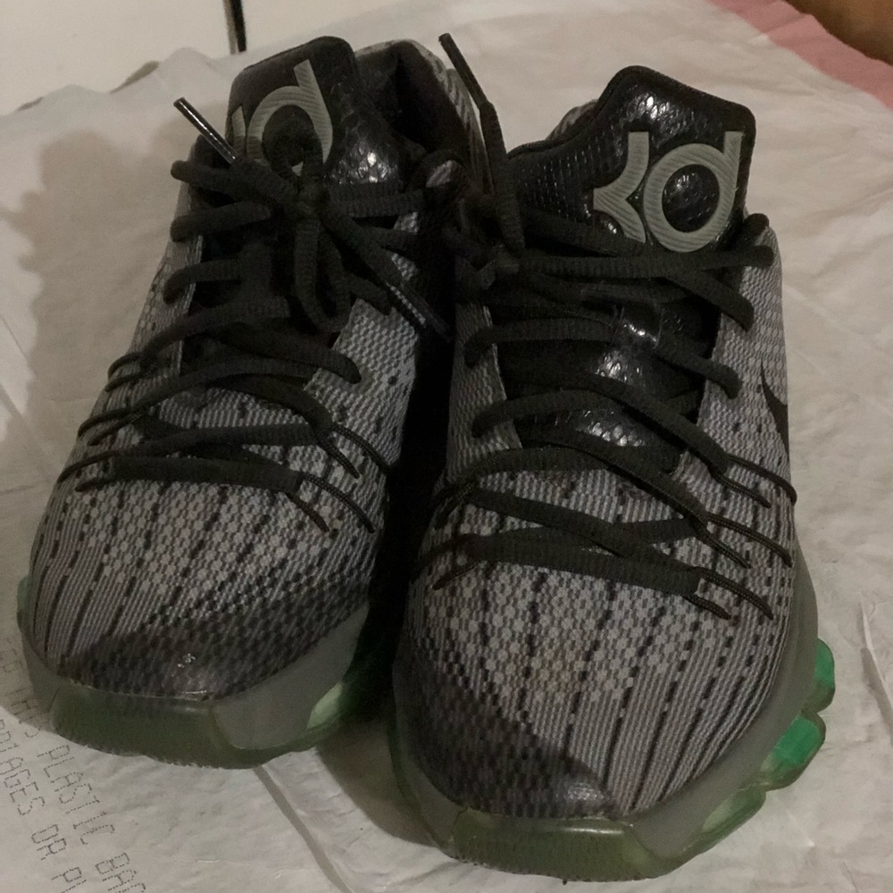 Nike shoes